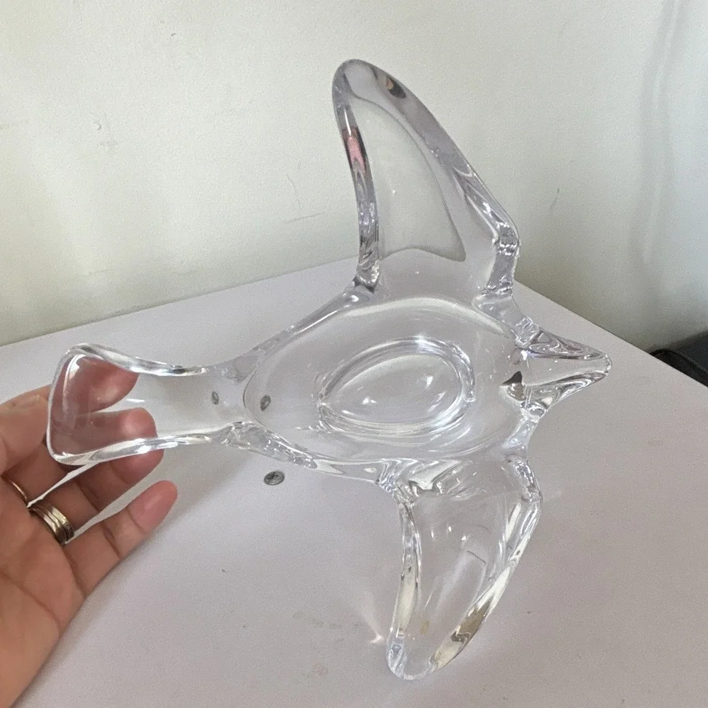 Clear Glass Fish Figurine Decorative Solid Pattern Animal Theme Clear Color